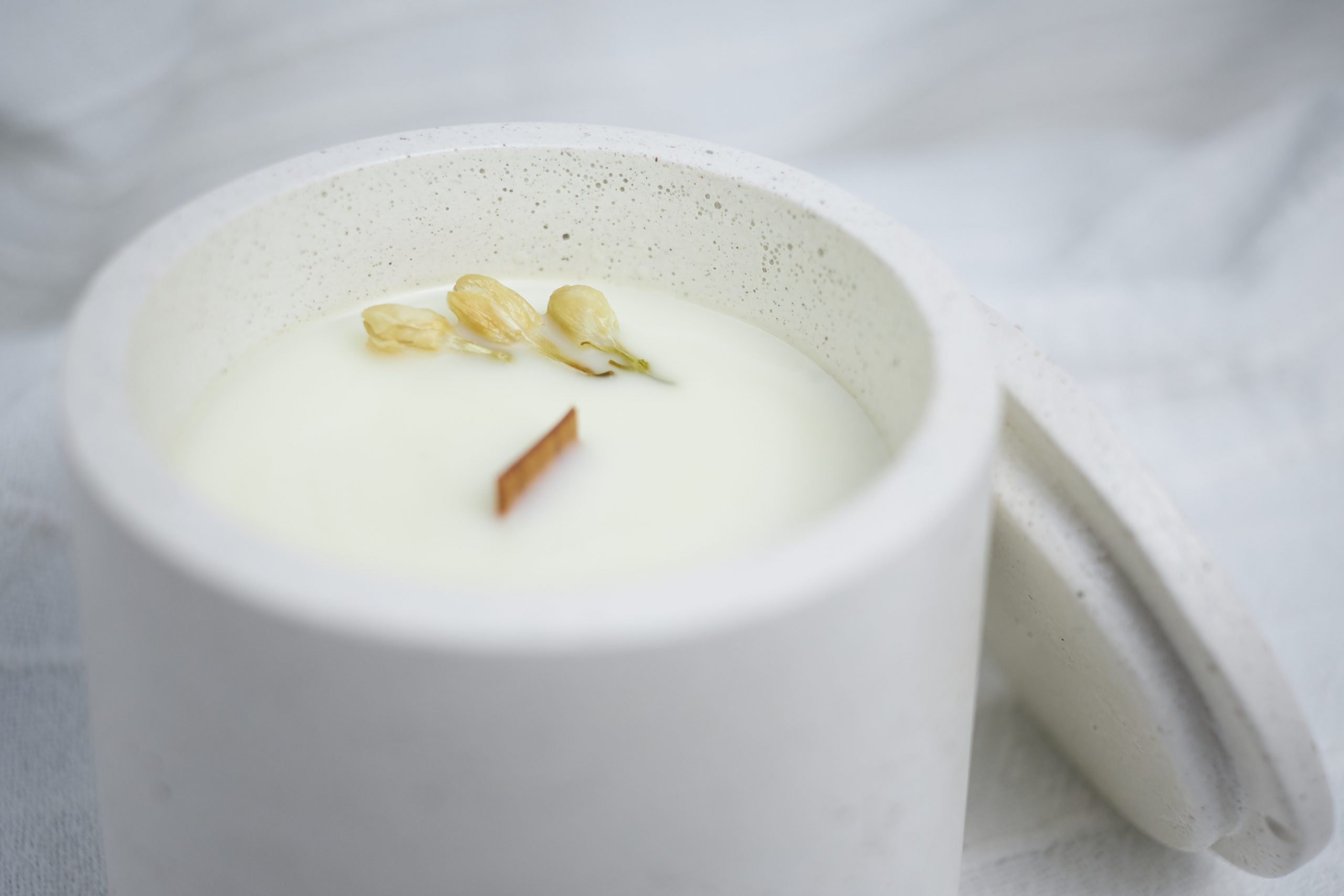 Vela de soja aromática Jazmín 6 vela de soja de jazmín ideal para aromatizar y decorar espacios con calma